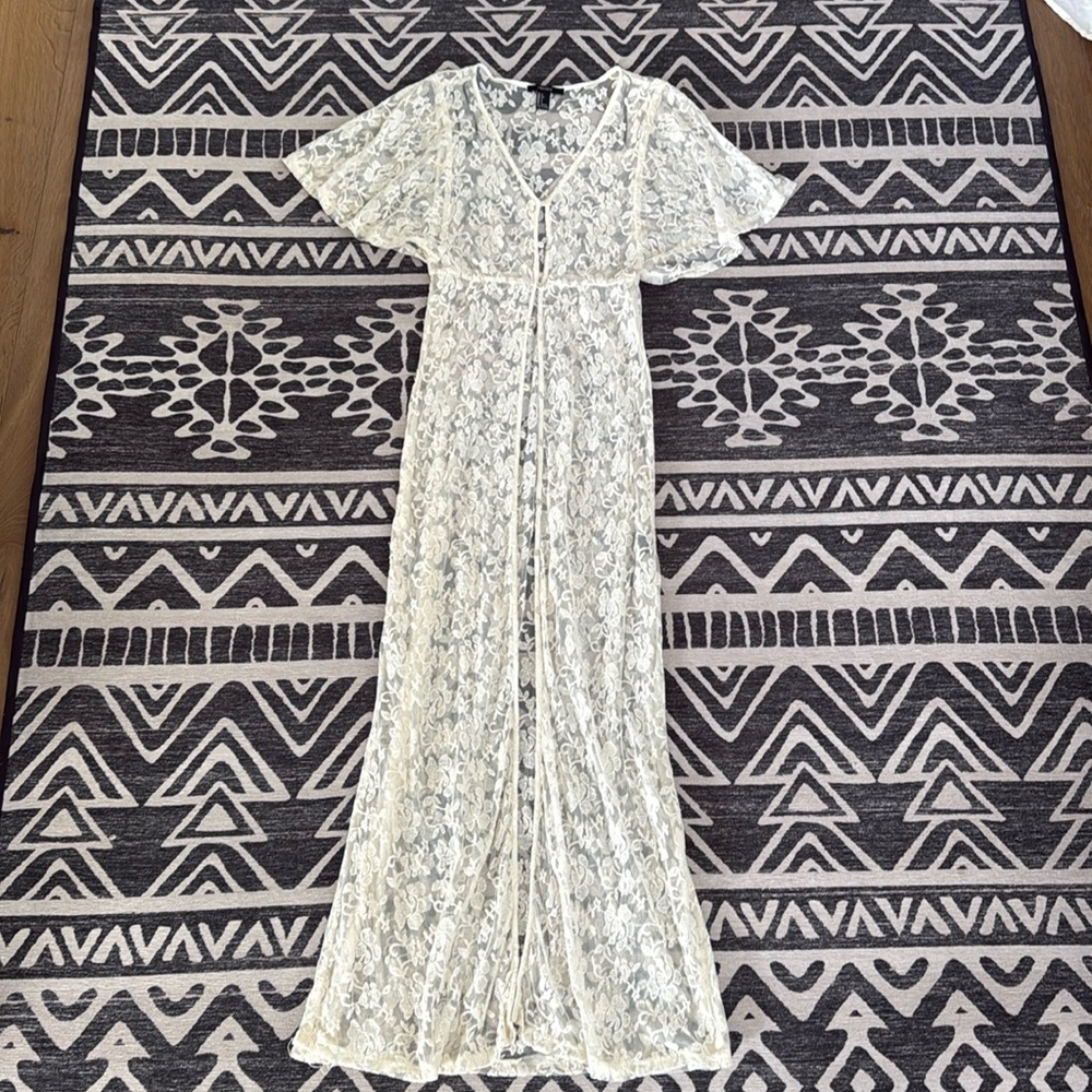 Beautiful Cream Lace Dress Button and Flutter Sleeves Bridal